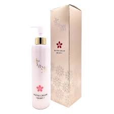 REIKA JAPAN Yuki no uruoi  Water Cream with Cherry Blossom Scent